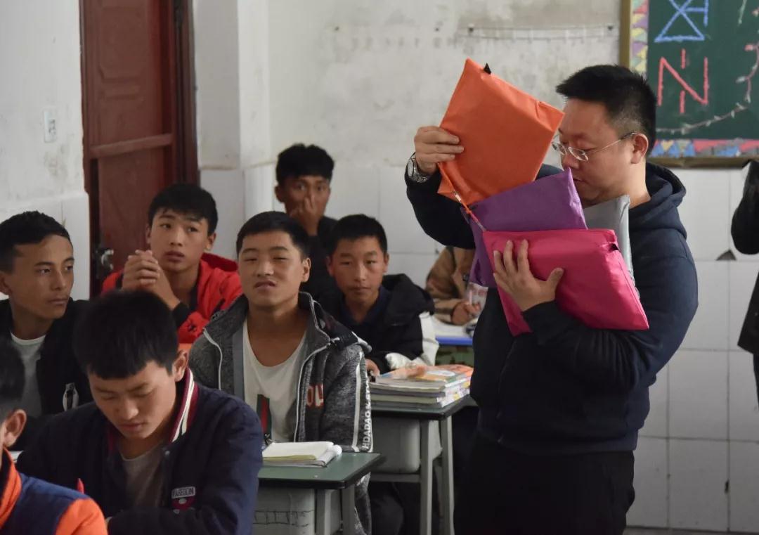 微信图片_20181017232203.jpg 微信图片_20181017232203.jpg